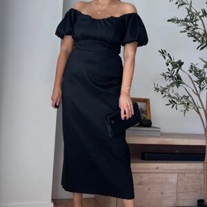 Abercrombie & Fitch Black Off-Shoulder Taffeta Dress